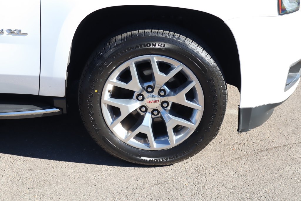 Used 2020 GMC Yukon XL SLE w/ SLE Value Package AWD/4WD image 10