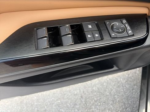 Used 2023 Lexus ES 350 w/ Premium Package FWD image 19