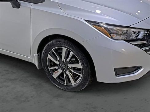 Used 2025 Nissan Versa SV w/ Trunk Package FWD image 14
