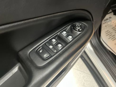 Used 2021 Jeep Compass Limited w/ Sun and Sound Group AWD/4WD image 17