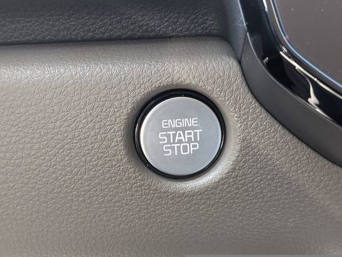 New 2026 Kia Carnival EX image 32