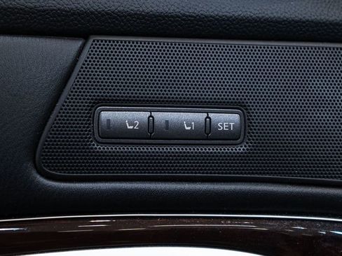 Used 2015 INFINITI Q70 L 3.7 image 16