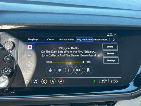 Used 2023 Buick Envision Avenir image 19