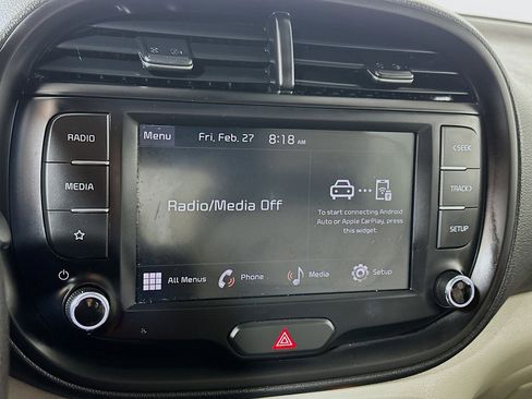 Certified 2023 Kia Soul LX w/ LX Technology Package image 14