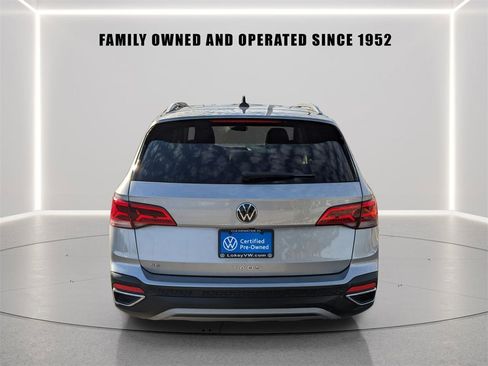 Used 2023 Volkswagen Taos SE image 6