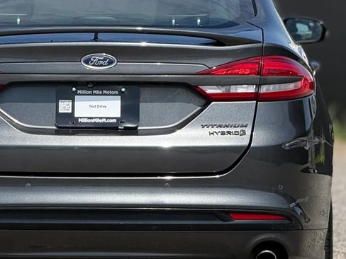 Used 2017 Ford Fusion Titanium FWD image 14