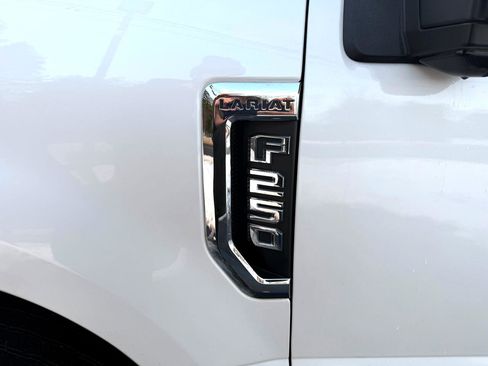 Used 2019 Ford F250 Lariat w/ Lariat Ultimate Package image 11