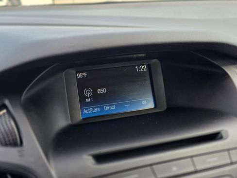 Used 2016 Ford Focus SE w/ SE Sport Package image 35