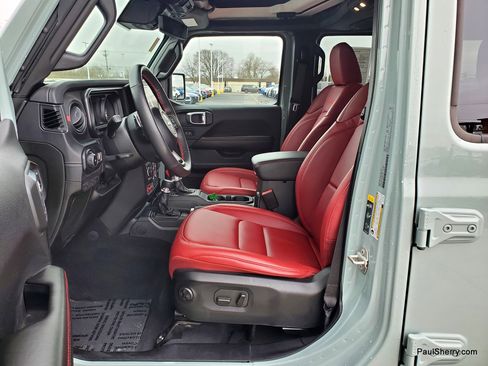 Used 2024 Jeep Wrangler Unlimited Rubicon 392 image 27