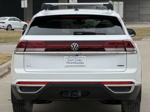 New 2026 Volkswagen Atlas Cross Sport SEL AWD/4WD image 4
