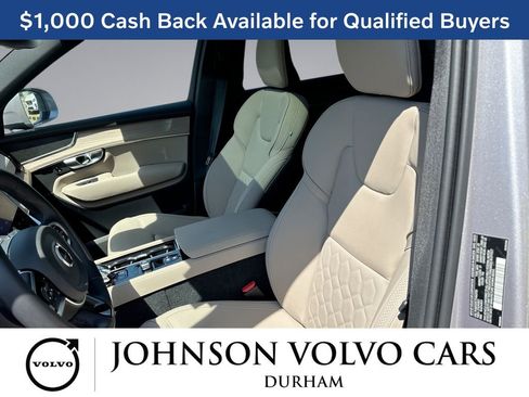New 2026 Volvo XC90 B5 Plus w/ Protection Package Premier AWD/4WD image 13