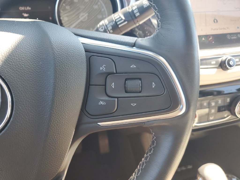 Used 2022 Buick Encore GX Essence w/ Advanced Technology Package FWD image 21