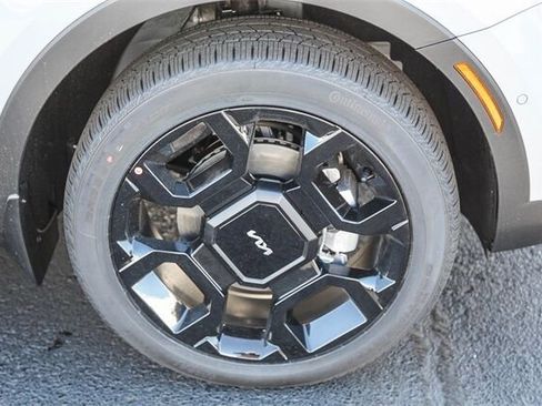 New 2025 Kia Sorento SX image 11