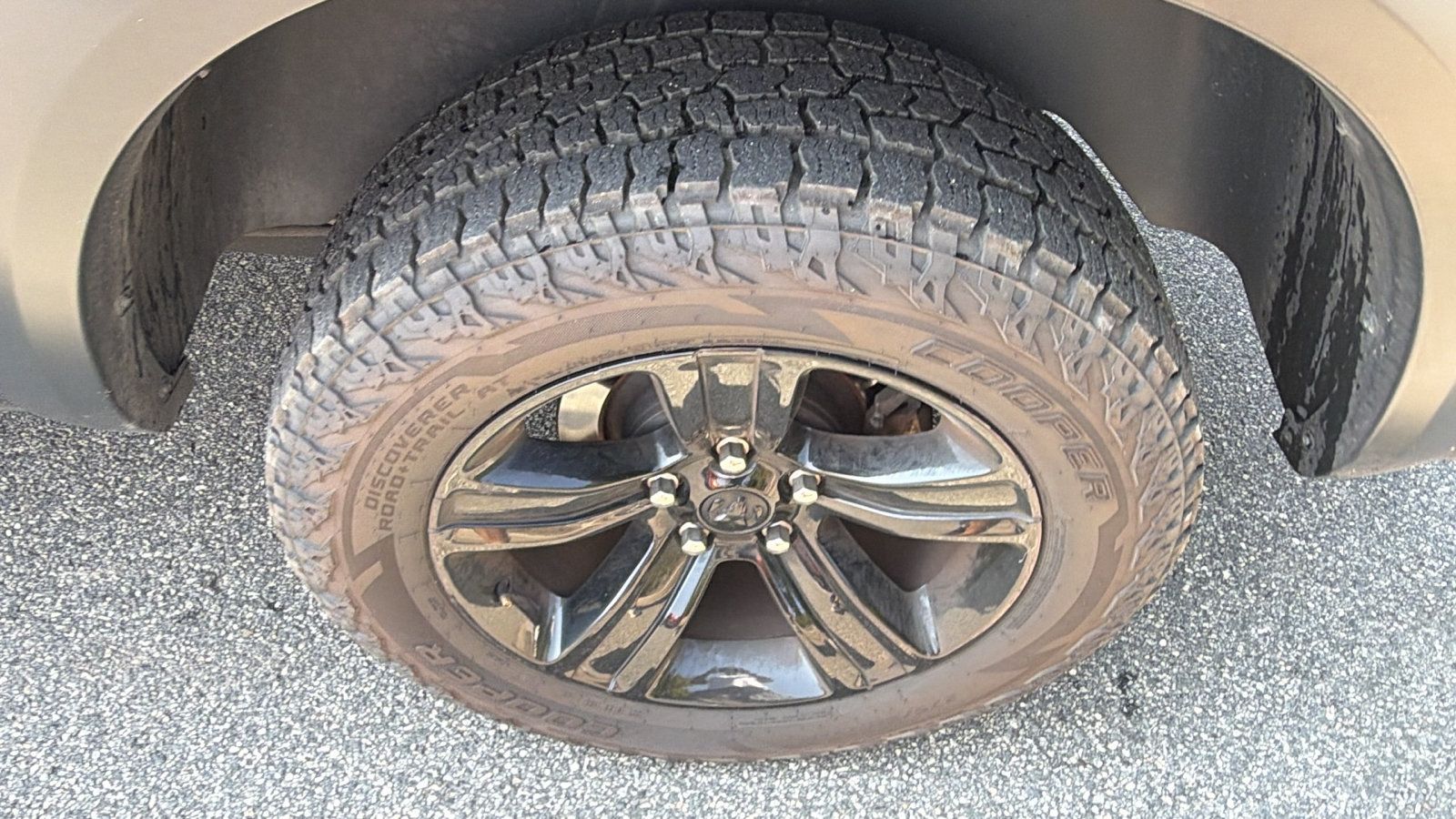 Used 2024 RAM 1500 Warlock AWD/4WD image 12