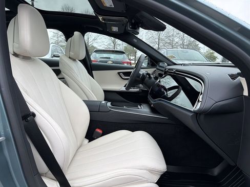 New 2026 Mercedes-Benz E 350 4MATIC Sedan image 20