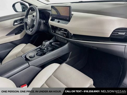 Certified 2025 Nissan Rogue SL w/ SL Premium Package AWD/4WD image 30