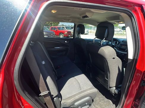 Used 2019 Dodge Journey SE w/ Premium Group FWD image 13