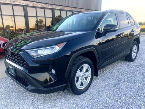 Used 2019 Toyota RAV4 XLE w/ Protection Package AWD/4WD image 2