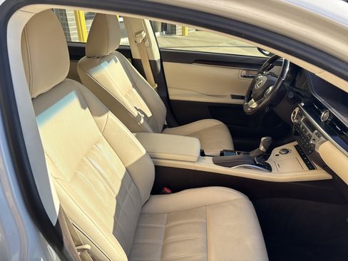 Used 2017 Lexus ES 350 image 33