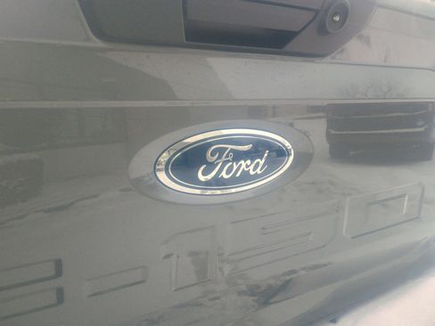Used 2023 Ford F150 Lightning XLT image 9