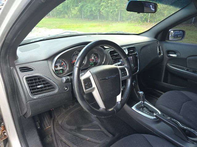 Used 2012 Chrysler 200 Touring FWD image 16