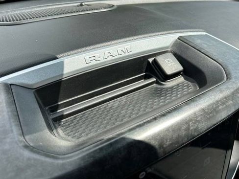 Used 2022 RAM 1500 Big Horn AWD/4WD image 23