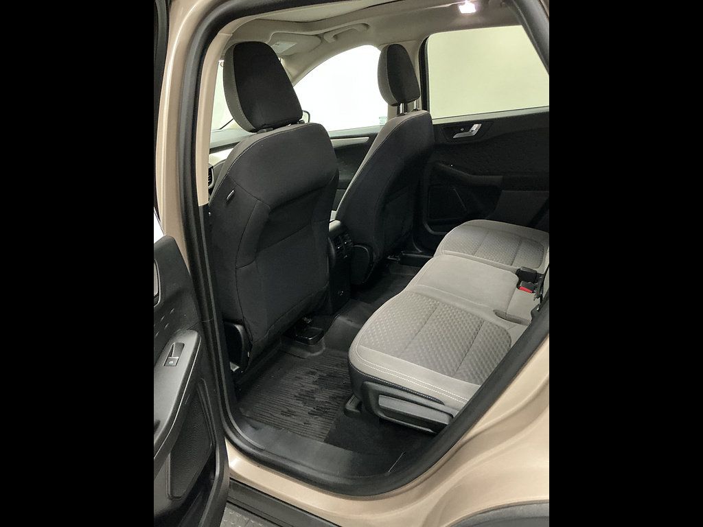 Used 2020 Ford Escape SE FWD image 21