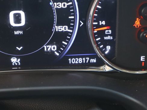 Used 2022 GMC Acadia Denali w/ Denali Ultimate Package FWD image 12