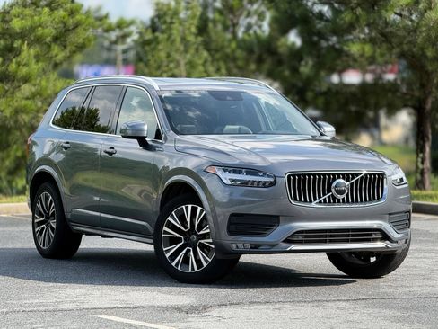 Used 2020 Volvo XC90 T5 Momentum w/ Protection Package FWD image 13