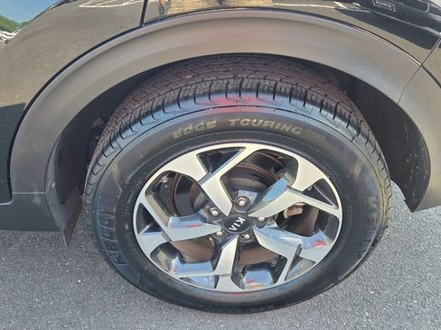 Used 2022 Kia Sportage LX AWD/4WD image 10