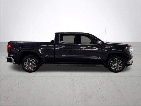 Used 2022 GMC Sierra 1500 SLT w/ SLT Convenience Package AWD/4WD image 9