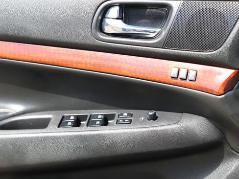 Used 2009 INFINITI G37 Journey w/ Premium Pkg image 38