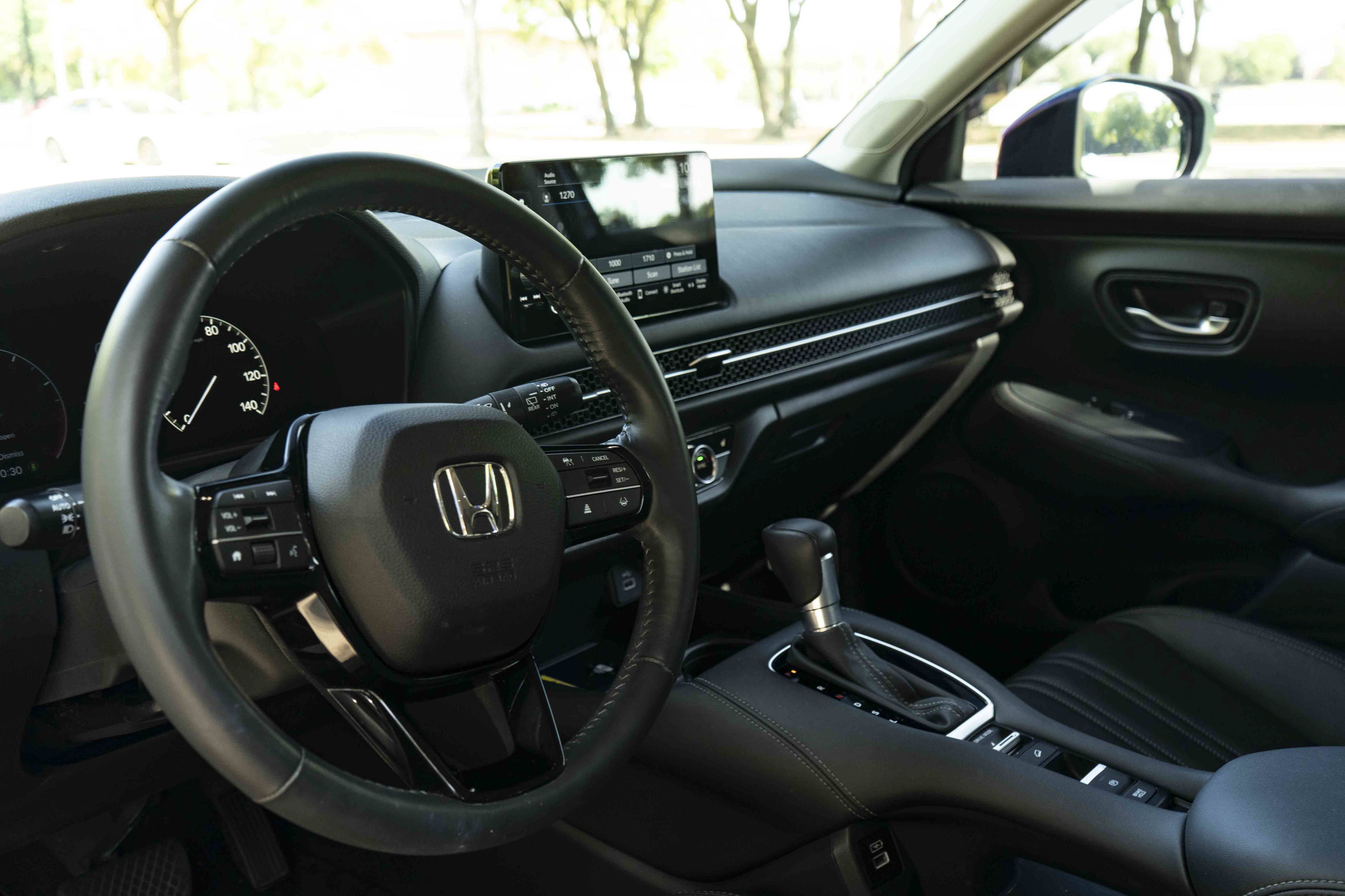 Used 2023 Honda HR-V EX-L image 16