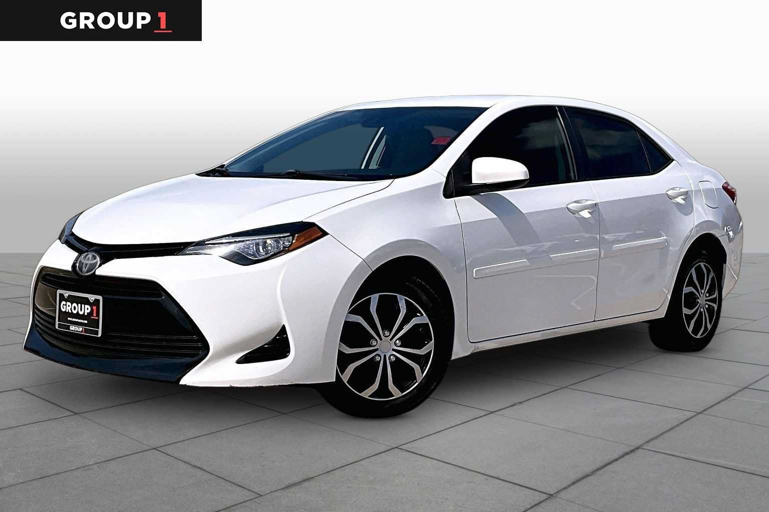 Used 2017 Toyota Corolla LE FWD image 1