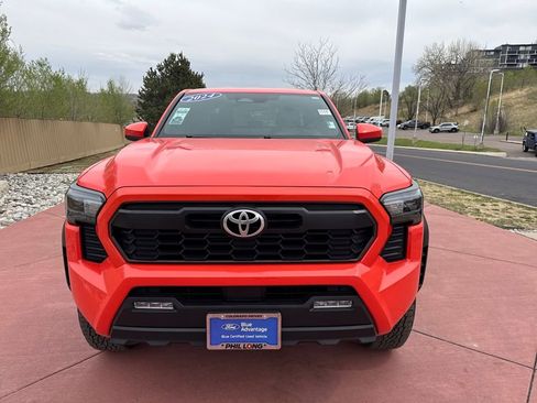 Used 2024 Toyota Tacoma TRD Off-Road image 2