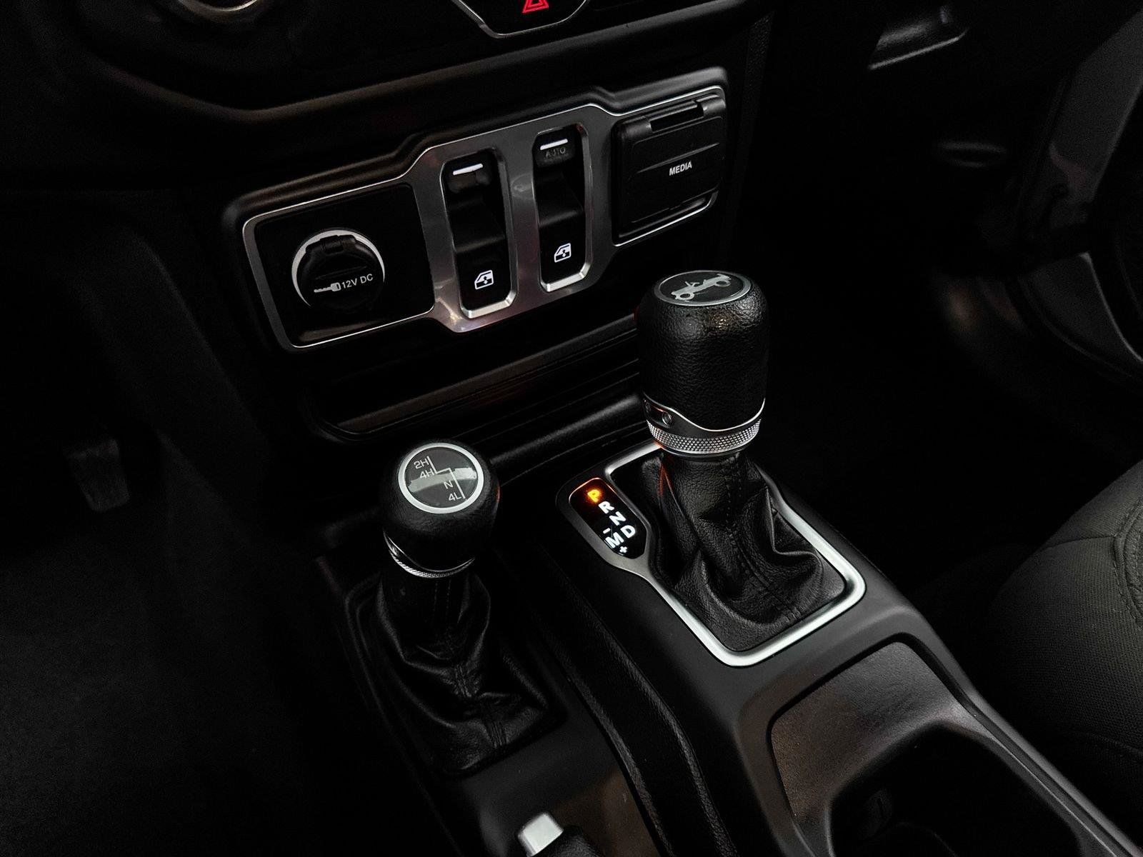 Used 2019 Jeep Wrangler Sport AWD/4WD image 25