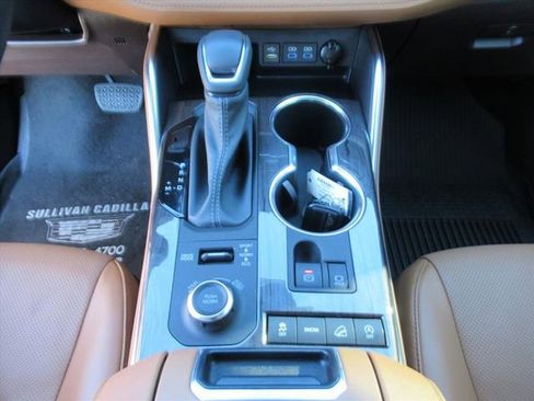 Used 2022 Toyota Highlander Platinum image 21