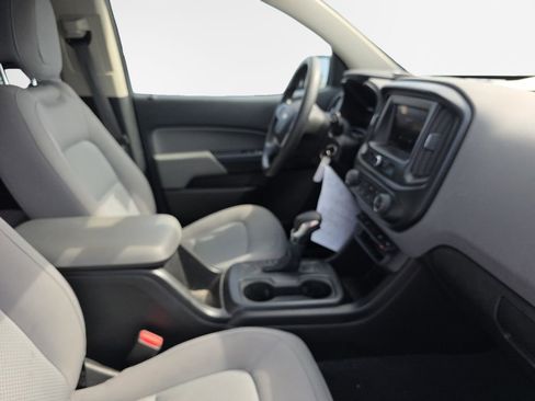 Used 2022 Chevrolet Colorado W/T w/ Custom Special Edition AWD/4WD image 24