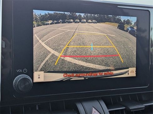 Used 2023 Toyota RAV4 LE image 20