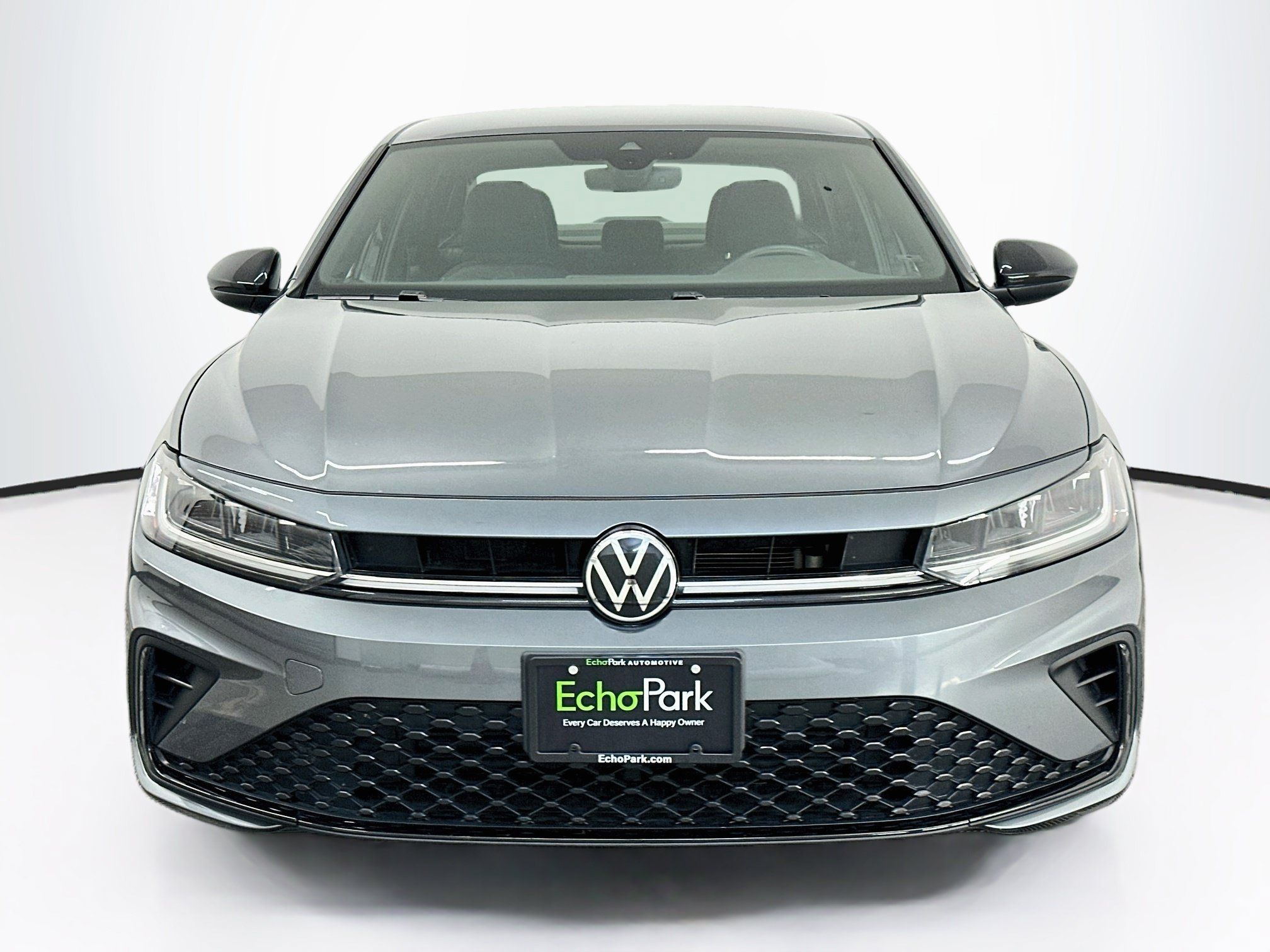 Used 2025 Volkswagen Jetta Sport FWD image 2