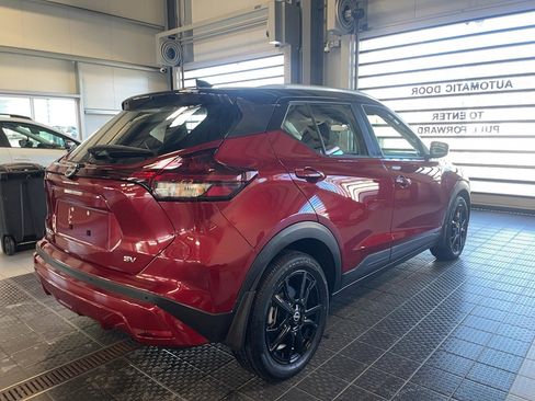 Used 2023 Nissan Kicks SV FWD image 13