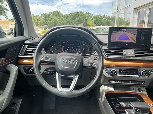 Used 2023 Audi Q5 2.0T Premium w/ Convenience Package AWD/4WD image 25
