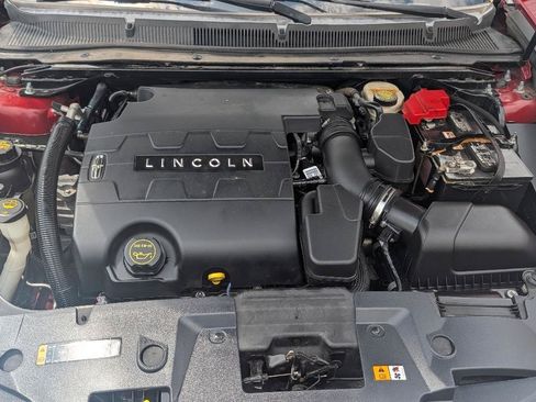 Used 2013 Lincoln MKS FWD image 15