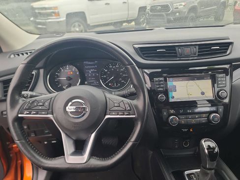 Used 2017 Nissan Rogue Sport SL w/ SL Premium Package image 12