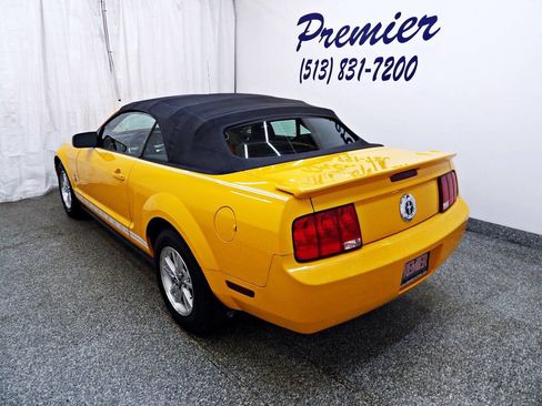Used 2008 Ford Mustang Premium RWD image 10