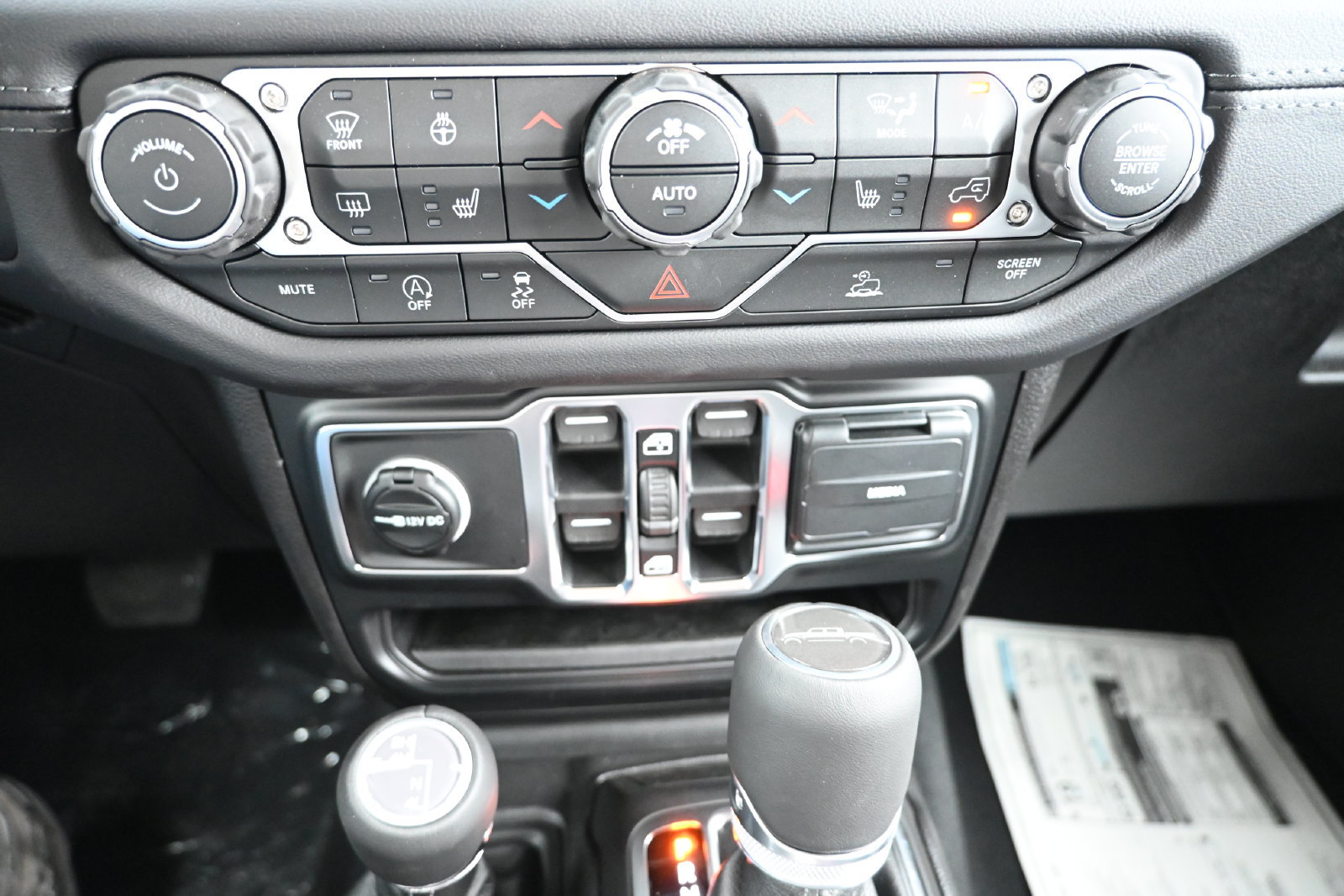 New 2026 Jeep Gladiator Sport AWD/4WD image 16
