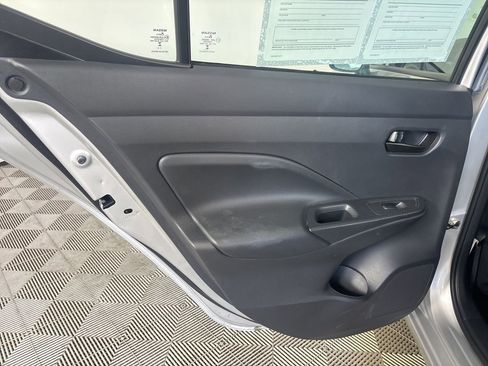 Used 2025 Nissan Versa S FWD image 19