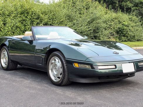 Used 1995 Chevrolet Corvette Convertible RWD image 12