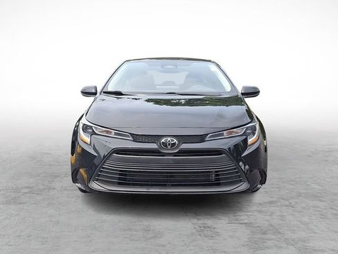 Used 2024 Toyota Corolla LE FWD image 2