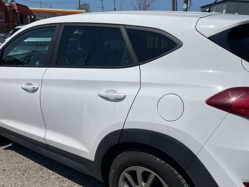 Used 2018 Hyundai Tucson SE w/ Cargo Package AWD/4WD image 13